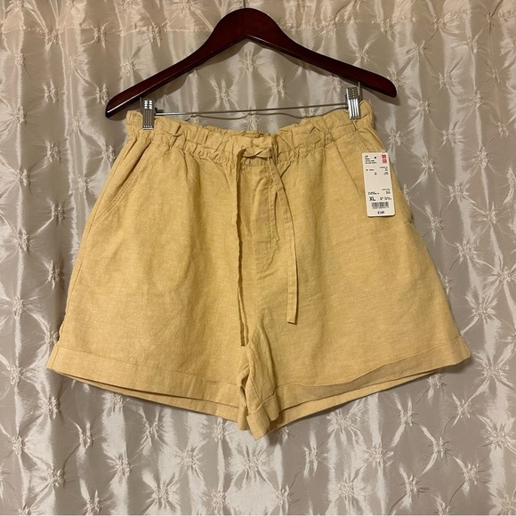 UNIQLO Yellow Cotton Linen Blend Relax Fit Shorts High Waist Cuffed - Picture 1 of 7